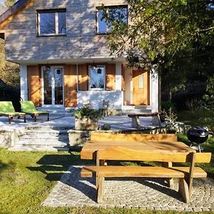 https://zbilje-lake-house.hotels-in-ljubljana.com