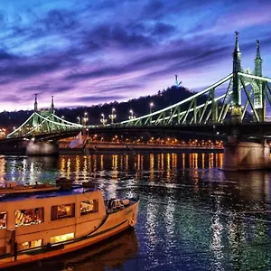 Hotel na wodzie Ms Diana - Cruises, Wiedeń