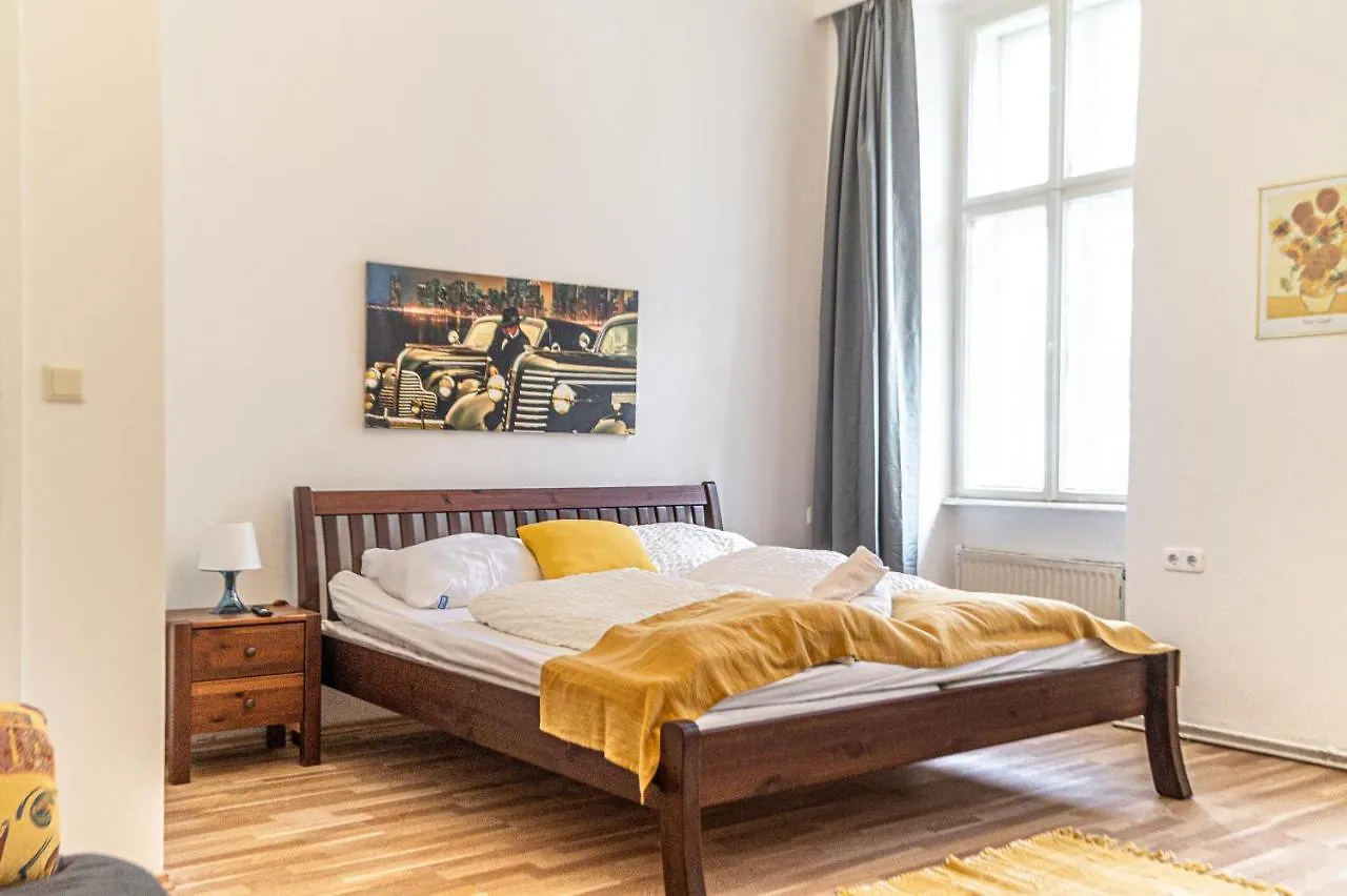 Pleasant 3Br Shared Apartment- Ideal For Longstays contacts