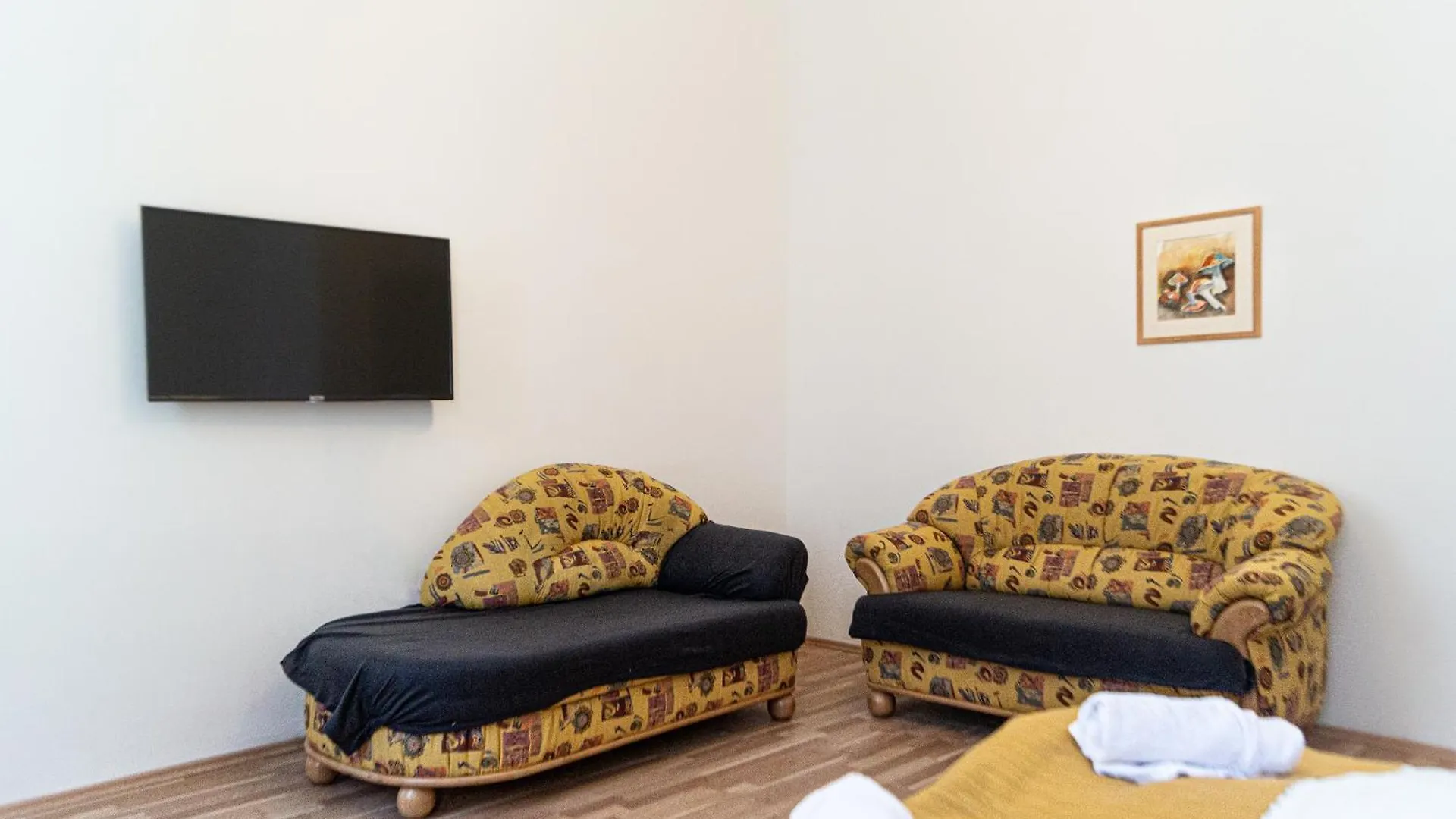 Pleasant 3Br Shared Apartment- Ideal For Longstays Wien 0*,  Österreich